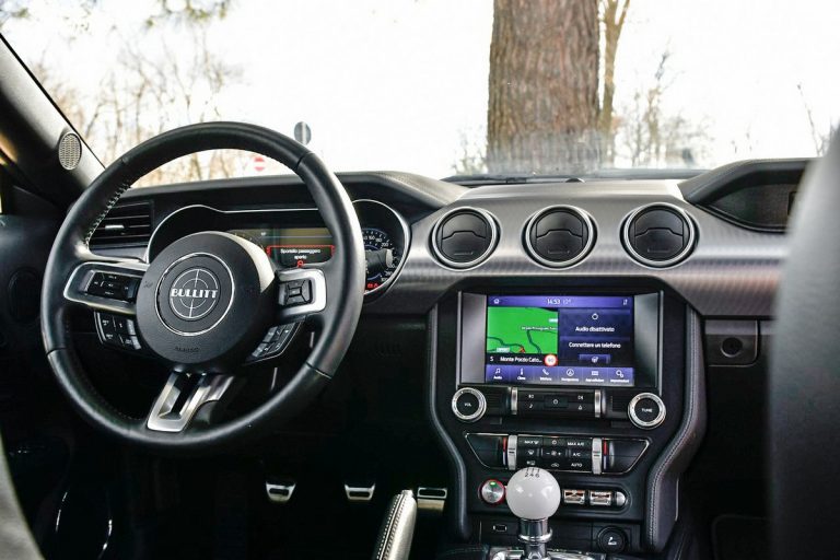 Ford Mustang Bullitt: la prova su strada