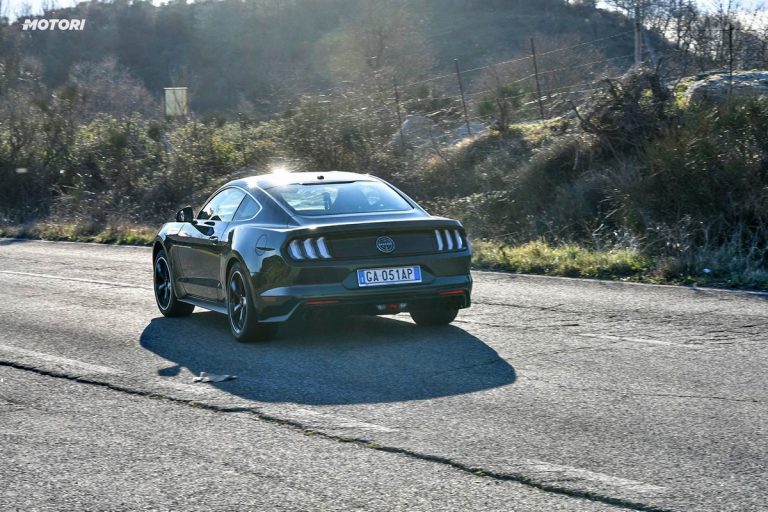 Ford Mustang Bullitt: la prova su strada
