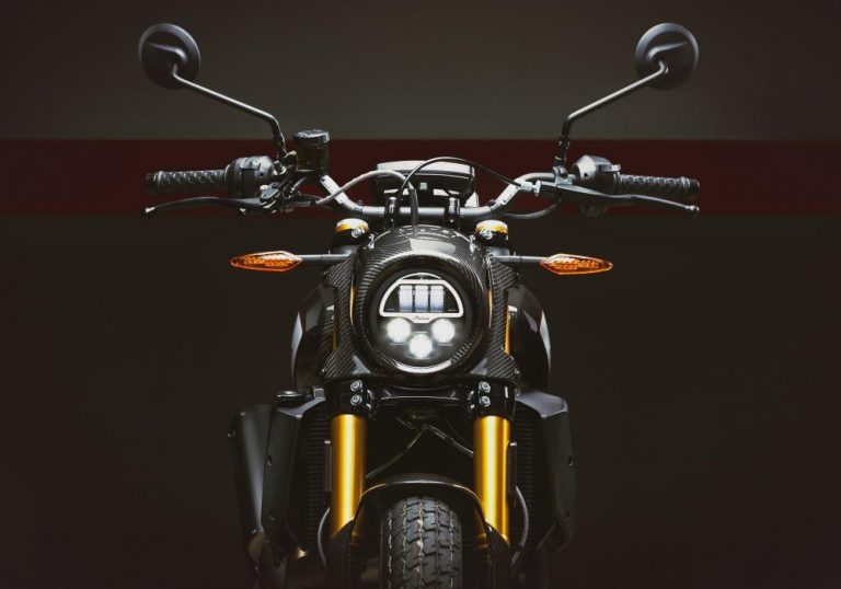 Indian FTR Carbon: le immagini