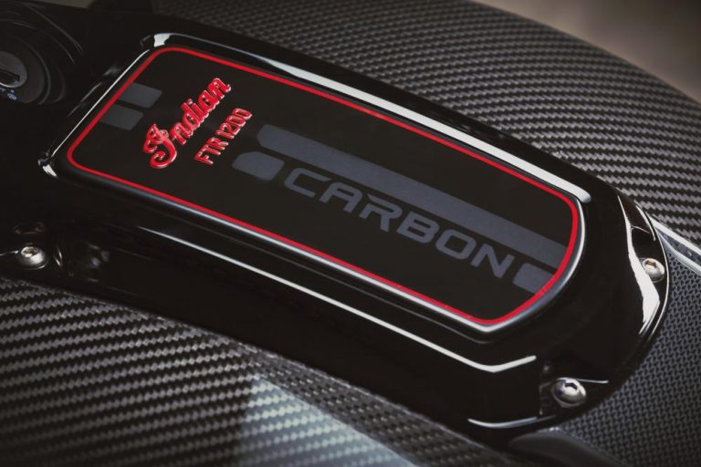 Indian FTR Carbon: le immagini