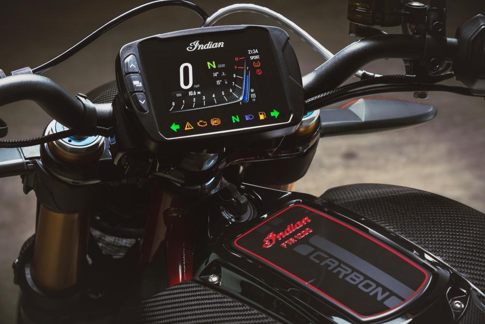Indian FTR Carbon: le immagini