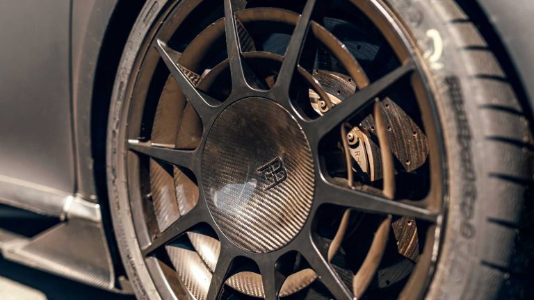 Bugatti Chiron Pur Sport: le immagini dei test