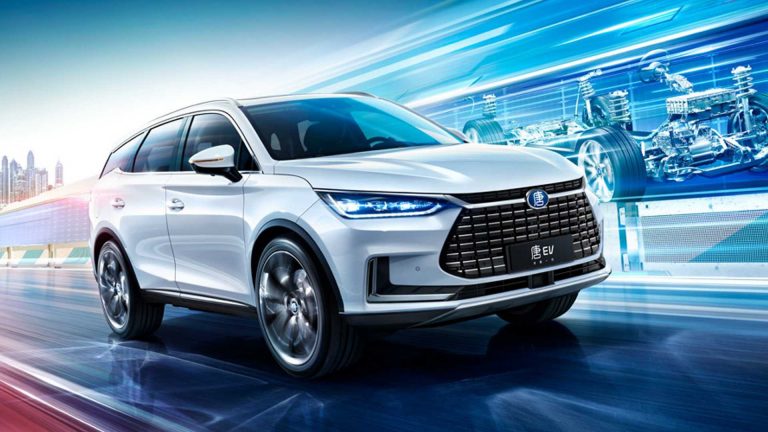 BYD Tang EV600: immagini ufficiali