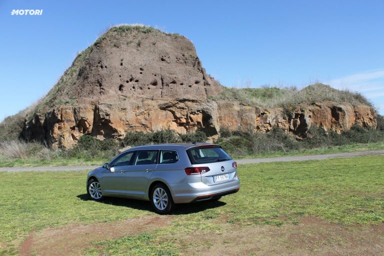 Volkswagen Passat Variant 2.0 TDI 150 CV DSG: la prova su strada