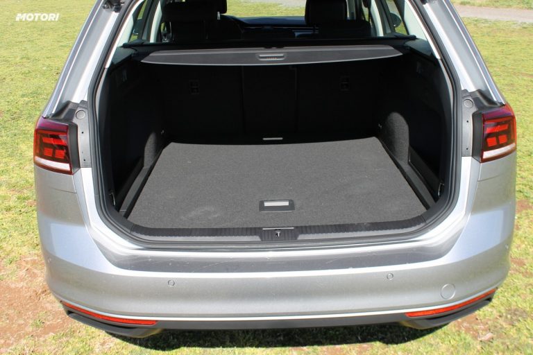 Volkswagen Passat Variant 2.0 TDI 150 CV DSG: la prova su strada