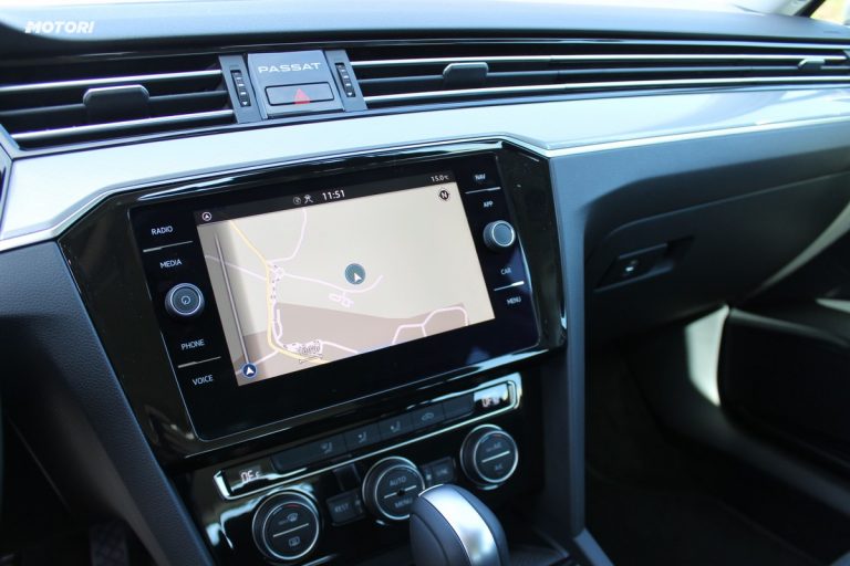 Volkswagen Passat Variant 2.0 TDI 150 CV DSG: la prova su strada