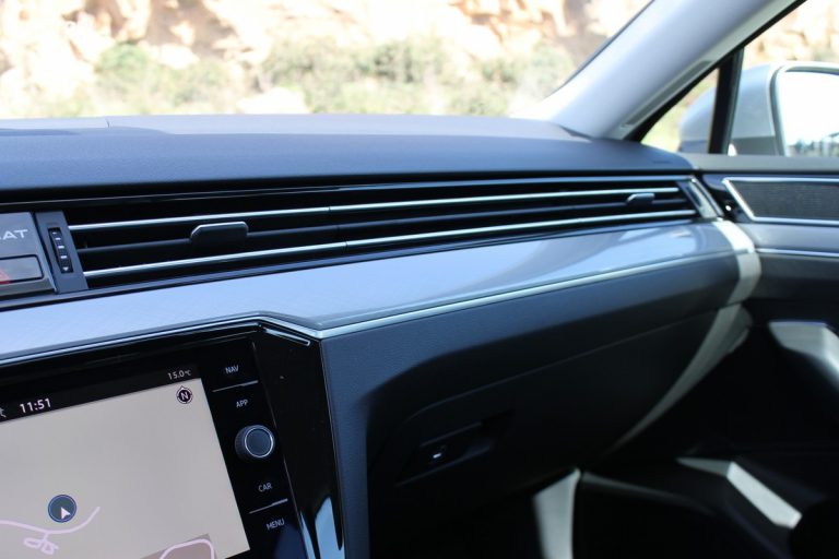 Volkswagen Passat Variant 2.0 TDI 150 CV DSG: la prova su strada