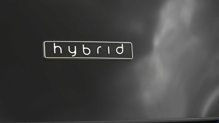 Lancia Ypsilon Hybrid: nuove immagini ufficiali