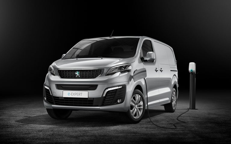 Nuovo Peugeot e-Expert: immagini ufficiali