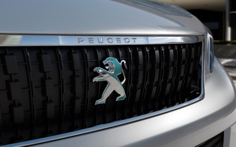 Nuovo Peugeot e-Expert: immagini ufficiali