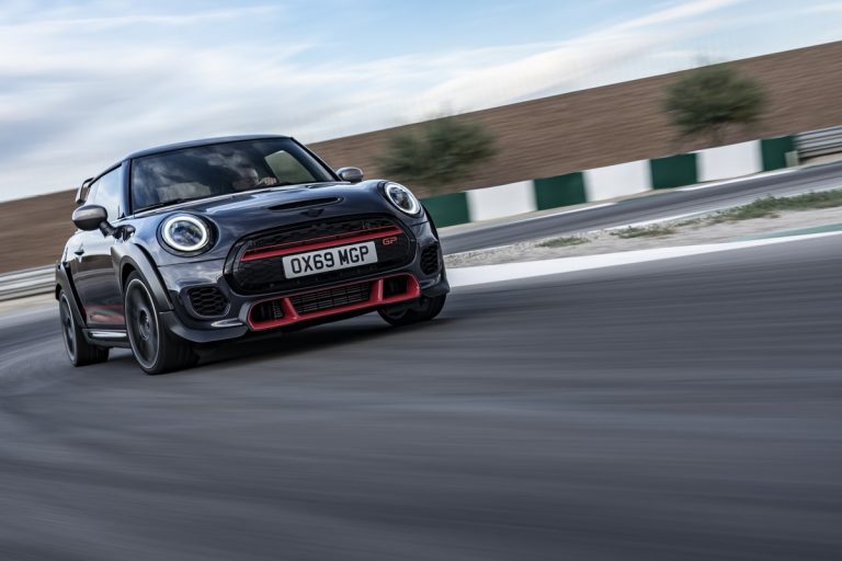 Mini John Cooper Works GP 2020: immagini ufficiali