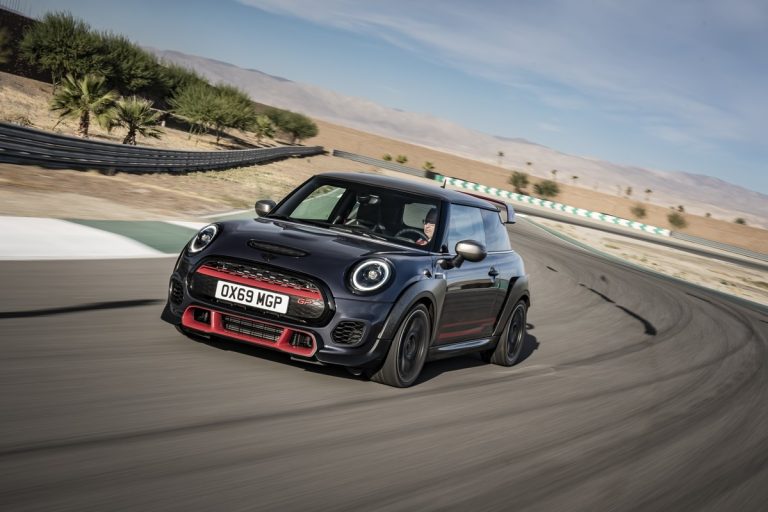 Nuova MINI John Cooper Works GP: da 45.900 euro