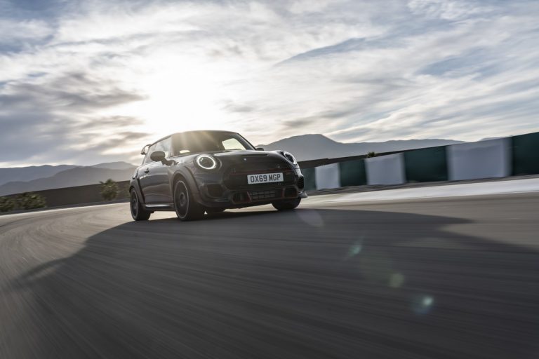 Mini John Cooper Works GP 2020: immagini ufficiali