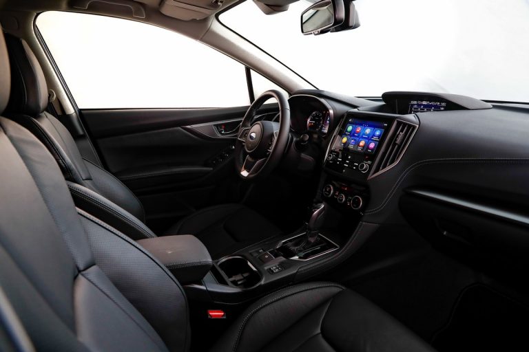 Subaru Impreza e-Boxer: immagini ufficiali