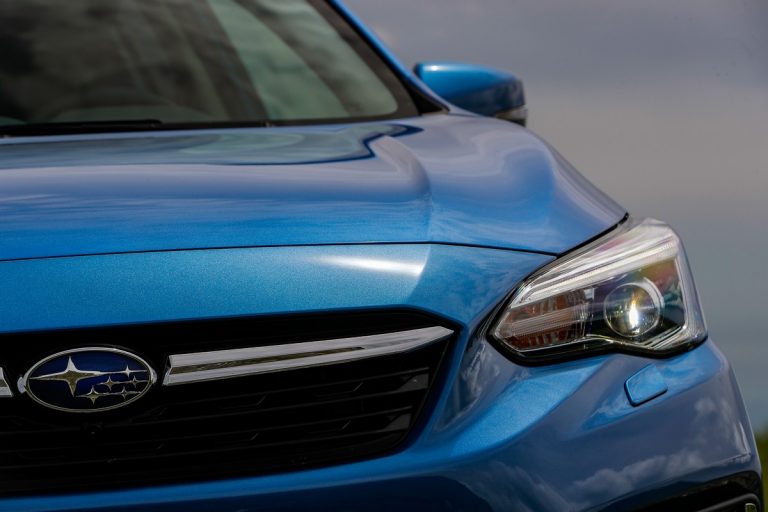 Subaru Impreza e-Boxer: immagini ufficiali