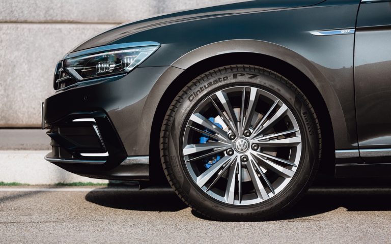 Nuovo Pirelli Cinturato P7: immagini ufficiali