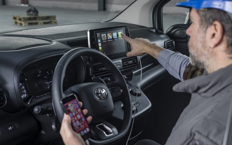 Nuovo Toyota Proace City: immagini ufficiali