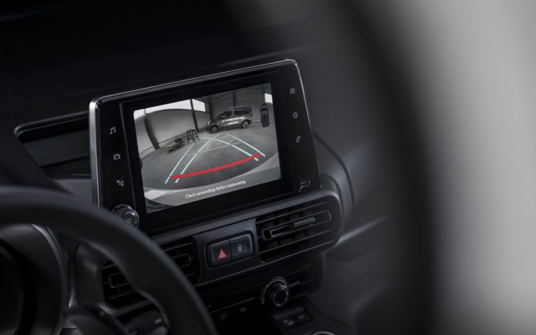 Nuovo Toyota Proace City: immagini ufficiali