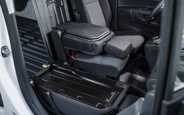 Nuovo Toyota Proace City: immagini ufficiali