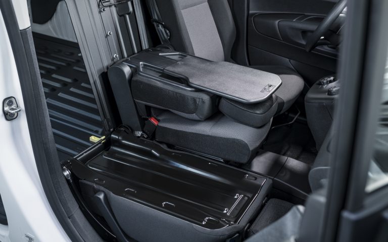 Nuovo Toyota Proace City: immagini ufficiali