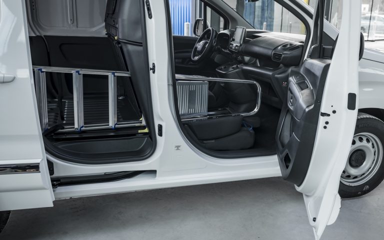 Nuovo Toyota Proace City: immagini ufficiali