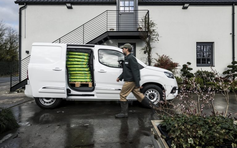 Nuovo Toyota Proace City: immagini ufficiali