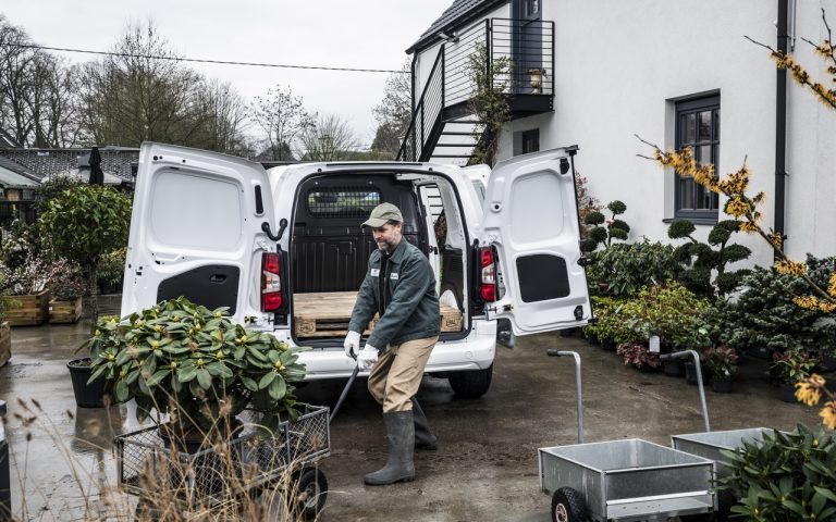 Nuovo Toyota Proace City: immagini ufficiali
