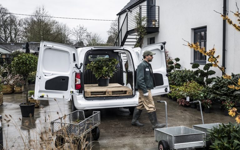 Nuovo Toyota Proace City: immagini ufficiali