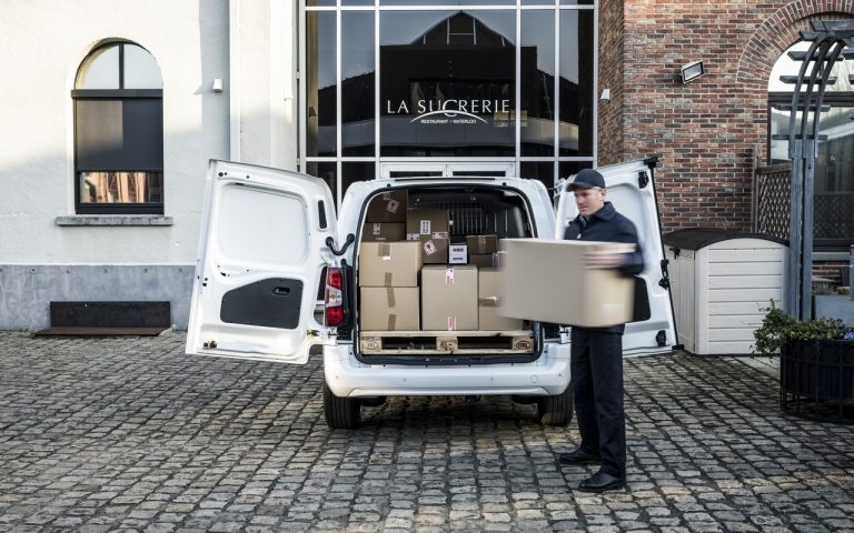 Nuovo Toyota Proace City: immagini ufficiali