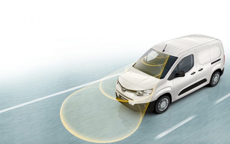Nuovo Toyota Proace City: immagini ufficiali
