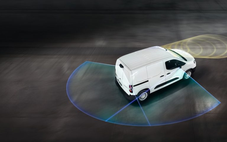 Nuovo Toyota Proace City: immagini ufficiali