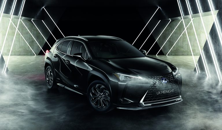 Lexus UX Hybrid Midnight Edition: immagini ufficiali