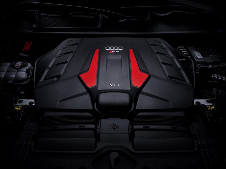 Audi, collaudi per le versioni RS: immagini ufficiali