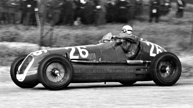 La Maserati MC20 celebra l’80° anniversario della vittoria alla Targa Florio