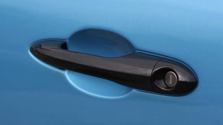 Lancia Ypsilon Hybrid: nuove immagini ufficiali