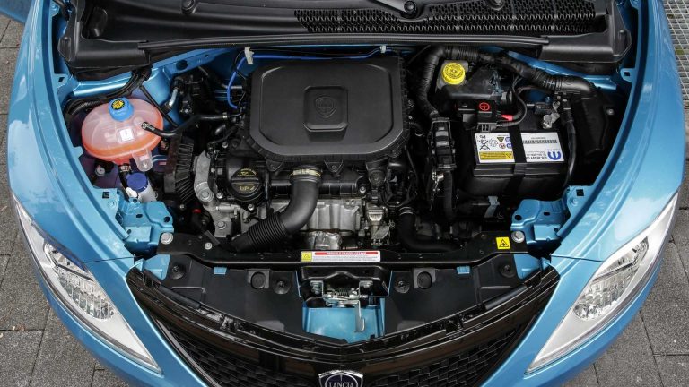 Lancia Ypsilon Hybrid: nuove immagini ufficiali