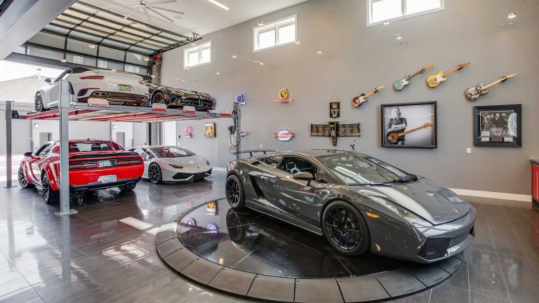 La Casa-garage da sogno costruita in pista