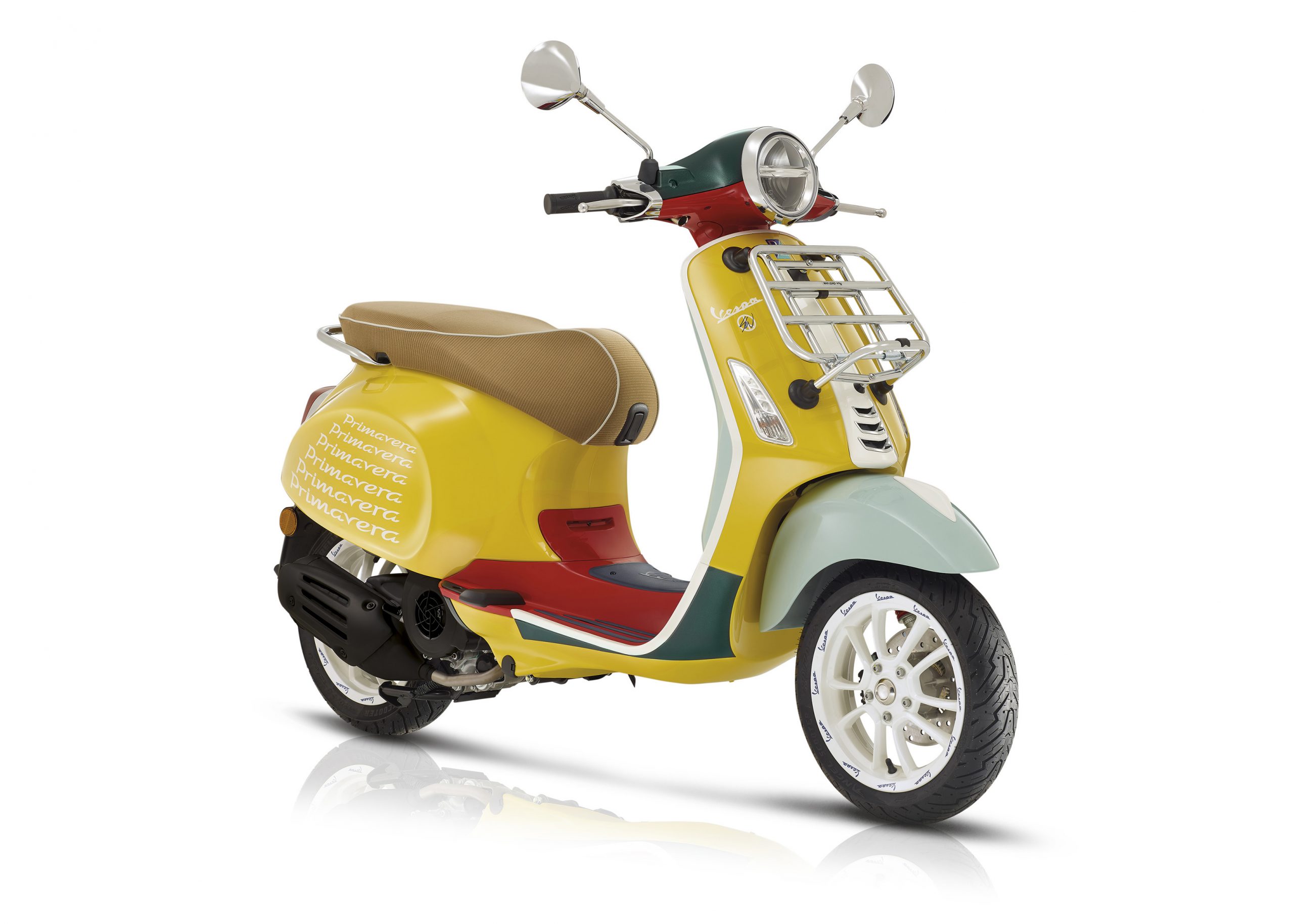 Piaggio Vespa Primavera Sean Wotherspoon: prezzo da 4.990 euro - Motori.it