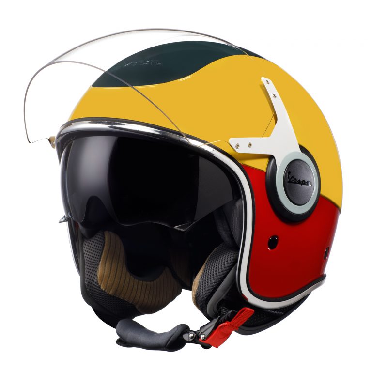 Piaggio Vespa Primavera Sean Wotherspoon