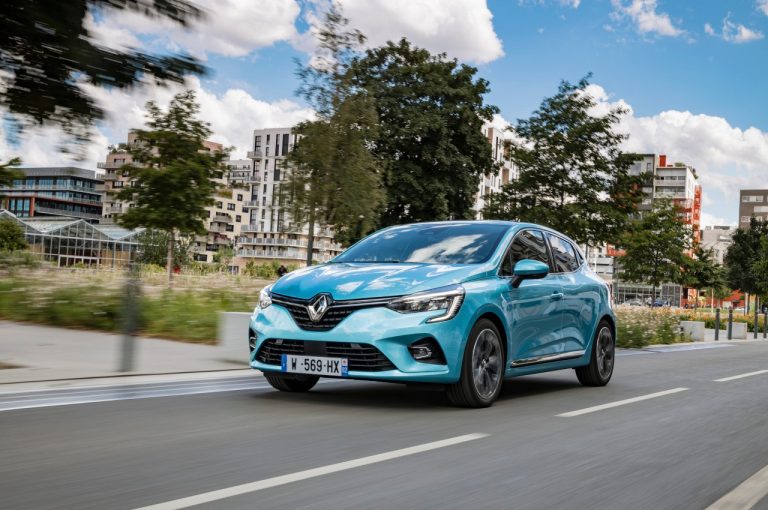 Renault Clio E-Tech Hybrid 2020: immagini ufficiali