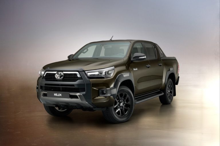 Toyota Hilux 2020: immagini ufficiali