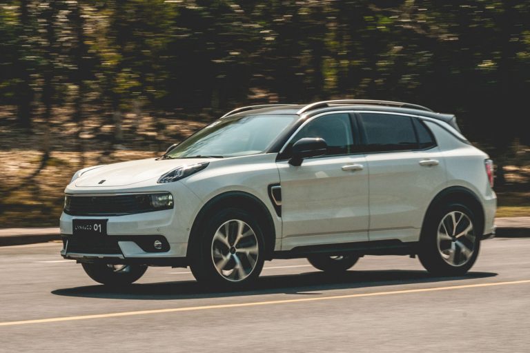 Lynk&Co 01: immagini ufficiali