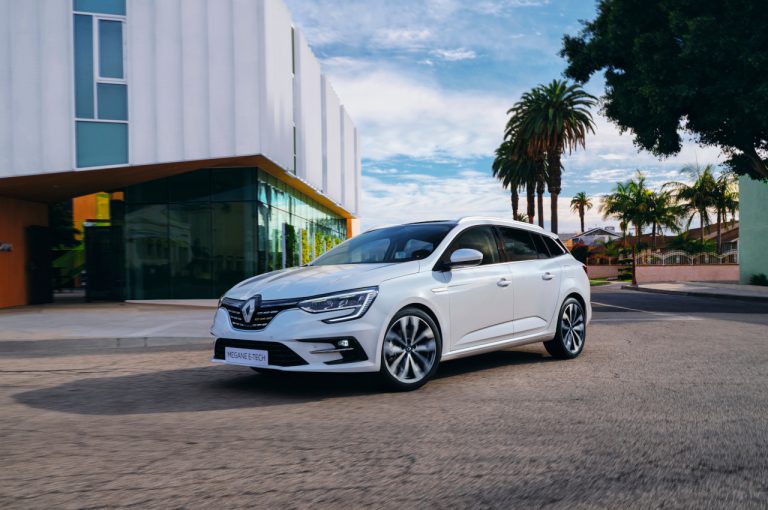 Renault Mégane E-Tech Plug-in Hybrid 2020: immagini ufficiali
