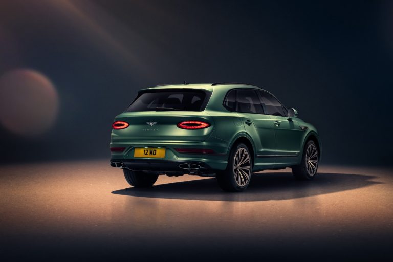 Bentley Bentayga 2021: immagini ufficiali