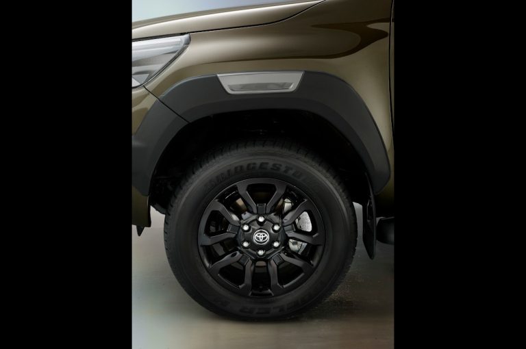 Toyota Hilux 2020: immagini ufficiali
