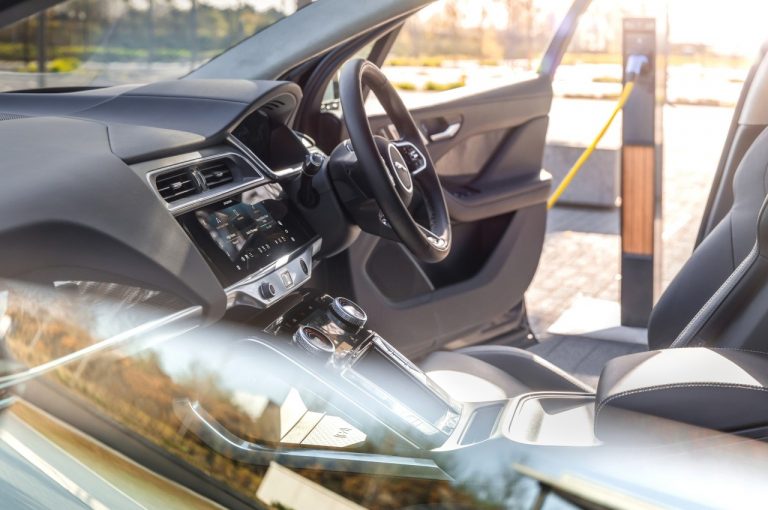 Jaguar I-Pace 2021: immagini ufficiali