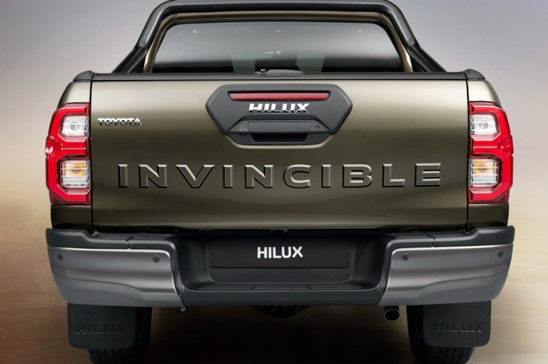 Toyota Hilux 2020: immagini ufficiali