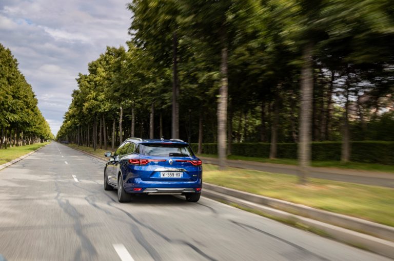Renault Mégane E-Tech Plug-in Hybrid 2020: immagini ufficiali