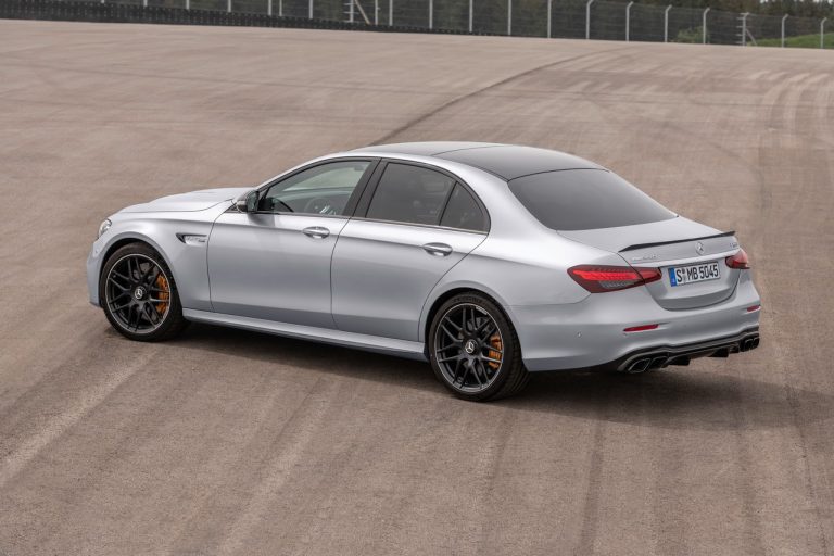 Mercedes-AMG E 63 4MATIC+ ed E 63 S 4Matic+ berlina e station wagon 2020