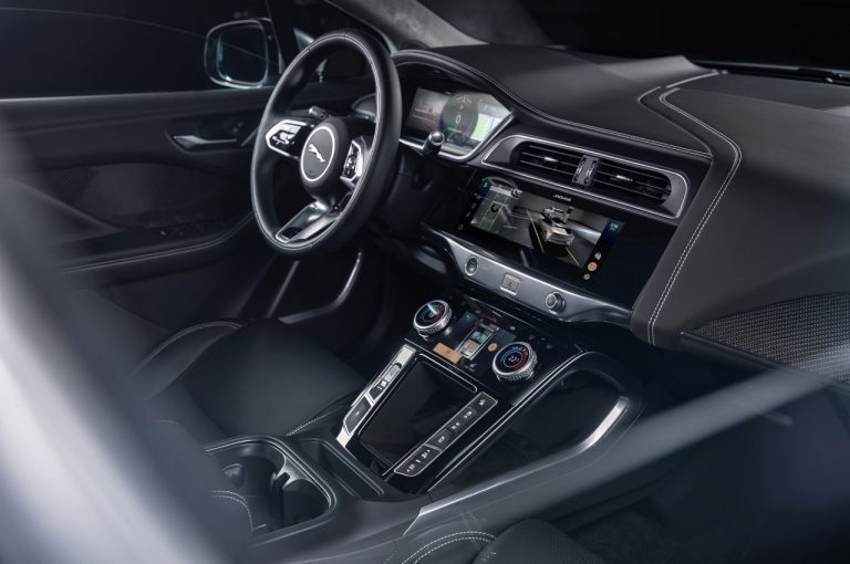 Jaguar I-Pace 2021: immagini ufficiali